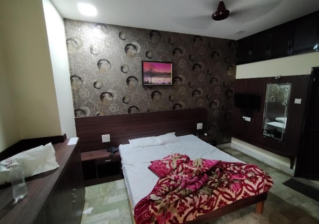 Liberty Guest House Waranasi Zewnętrze zdjęcie