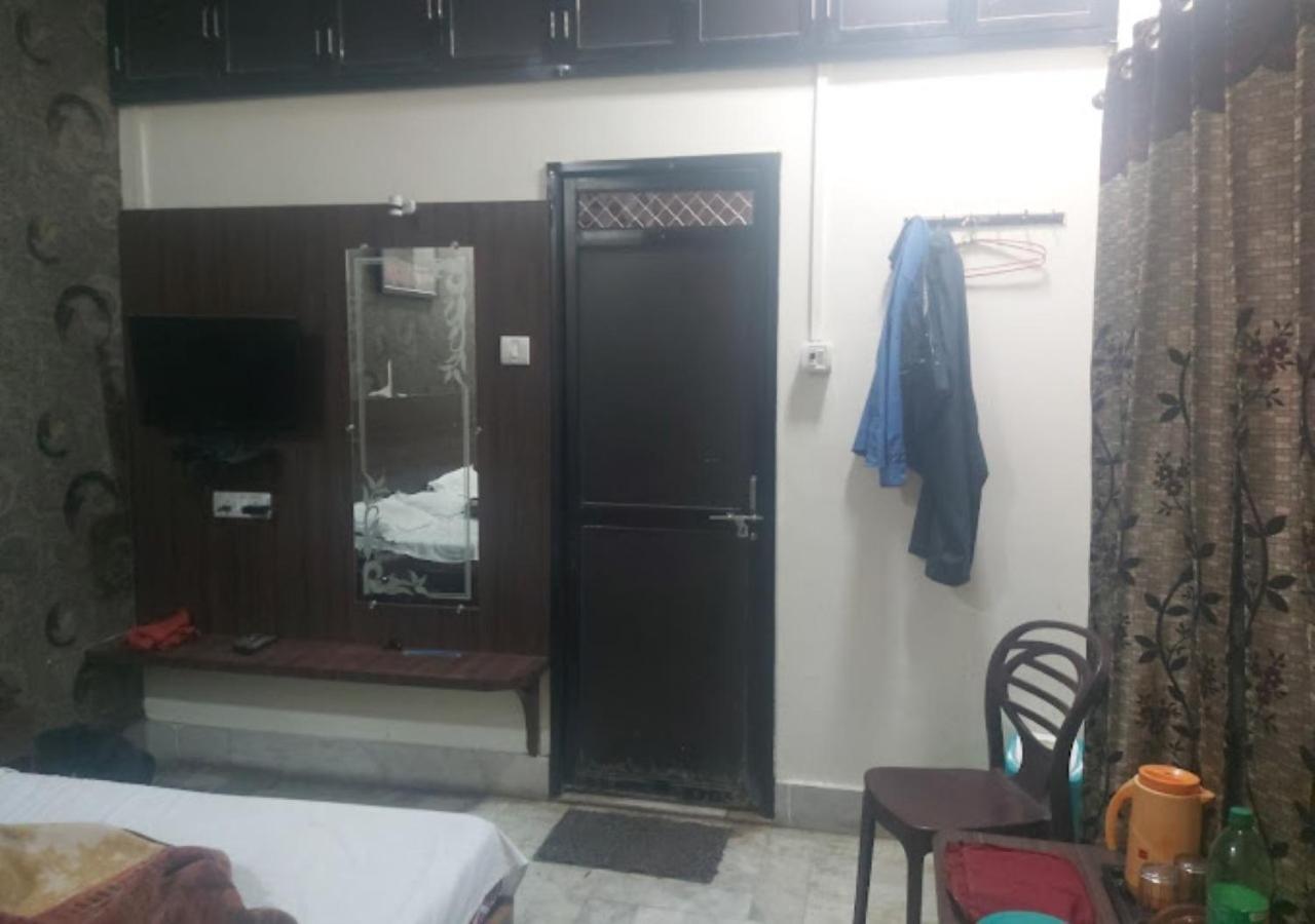 Liberty Guest House Waranasi Zewnętrze zdjęcie