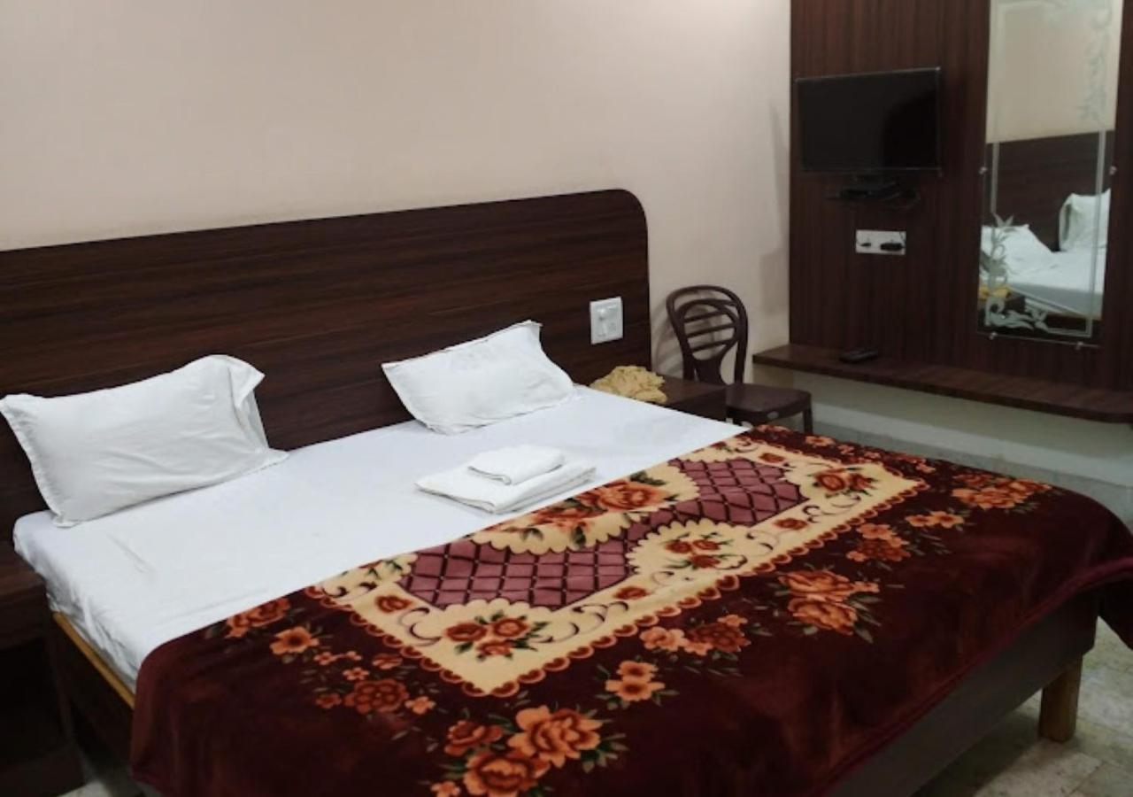 Liberty Guest House Waranasi Zewnętrze zdjęcie