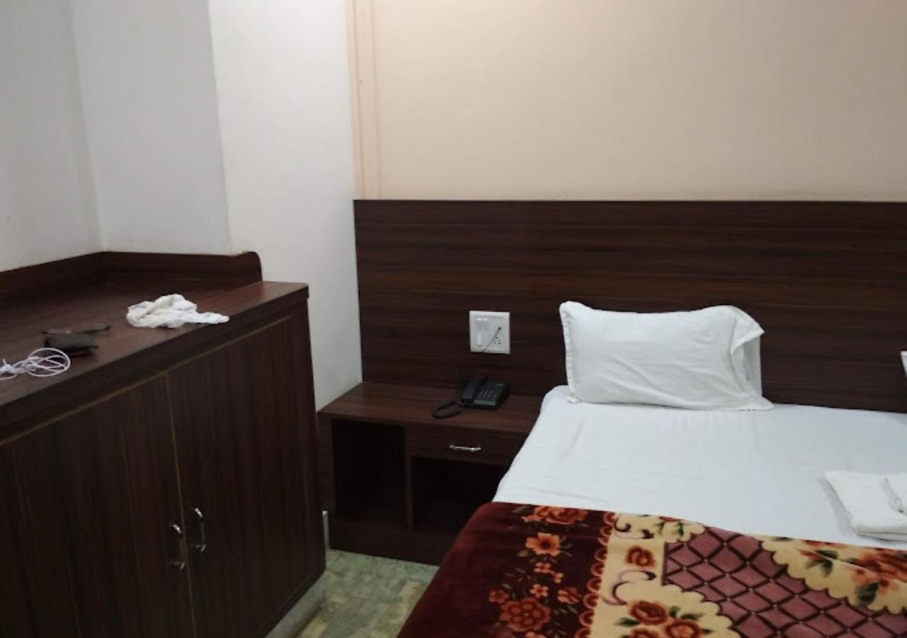 Liberty Guest House Waranasi Zewnętrze zdjęcie